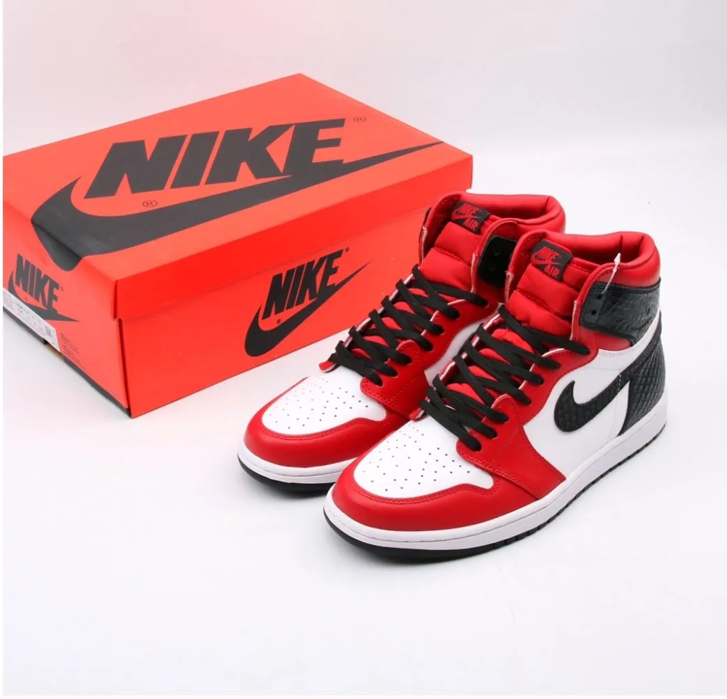 Baskets Air Jordan 1 High OG WMNS “Satin Snake”