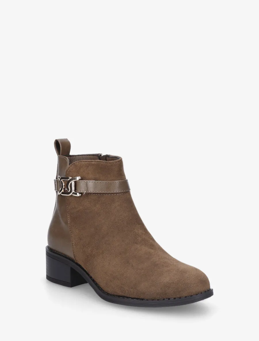 Bottines bi-matière à boucle décorative