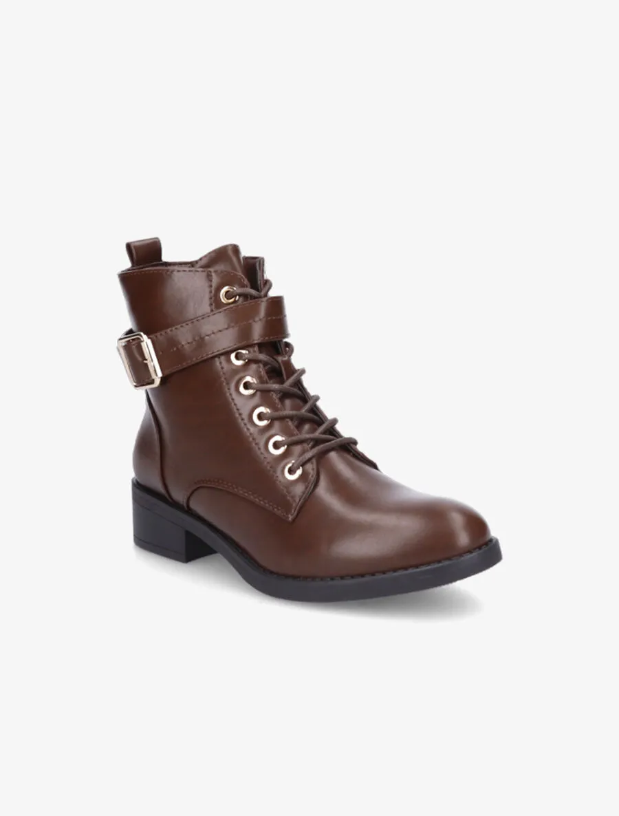 Bottines lacées à boucle