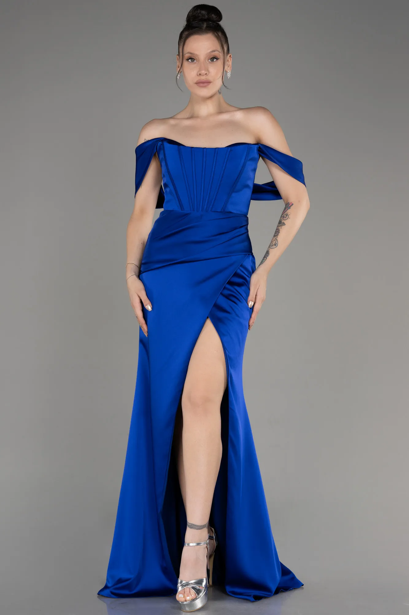 Robe de Soirée Longue Satin Noir ABU3964
